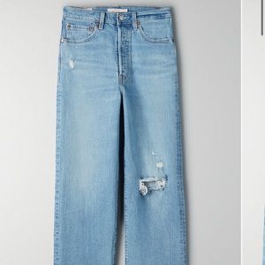 Levi’s Ribcage Straight Ankle Jeans